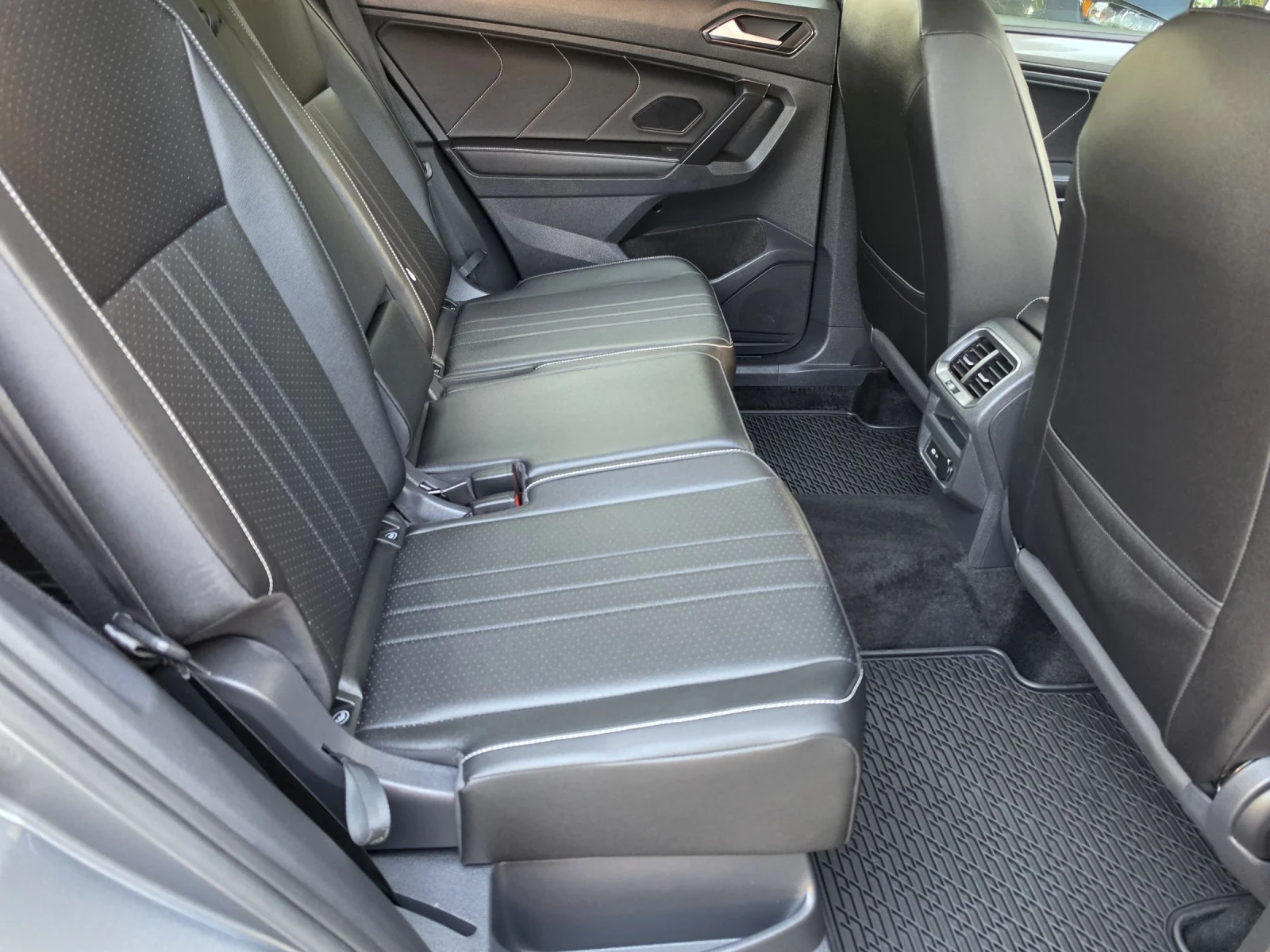 VW Tiguan Allspace 2.0 TFSI 4MOTION, снимка 14 - Автомобили и джипове - 55052092
