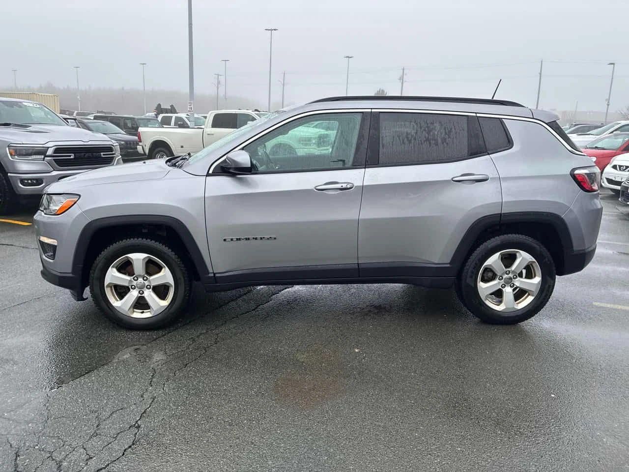 Jeep Compass * North * АВОКРЕДИТ БЕЗ ПЪРВОНАЧАЛНА ВНОСКА* , снимка 2 - Автомобили и джипове - 55093126