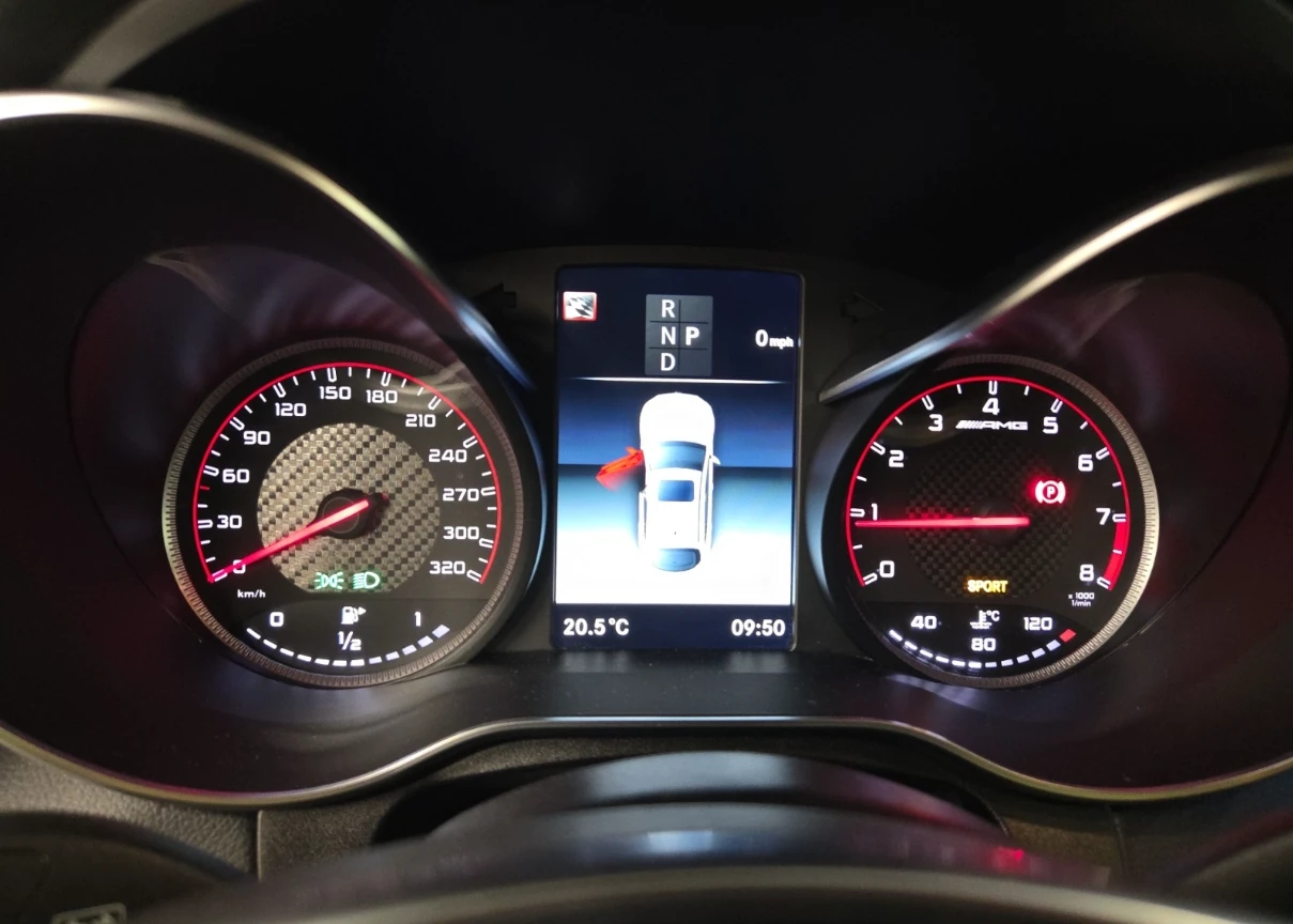 Mercedes-Benz GLC 63 AMG S* COUPE* Камера* Burmerster* БЕЗ ЩЕТИ, снимка 12 - Автомобили и джипове - 55160975