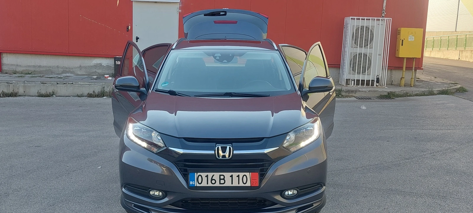 Honda Hr-v 1.5 АВТОМАТ , снимка 8 - Автомобили и джипове - 55400113