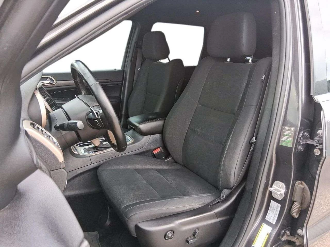 Jeep Grand cherokee LAREDO| ЗАДНА КАМЕРА| ПОДГРЕВИ| , снимка 8 - Автомобили и джипове - 55886948