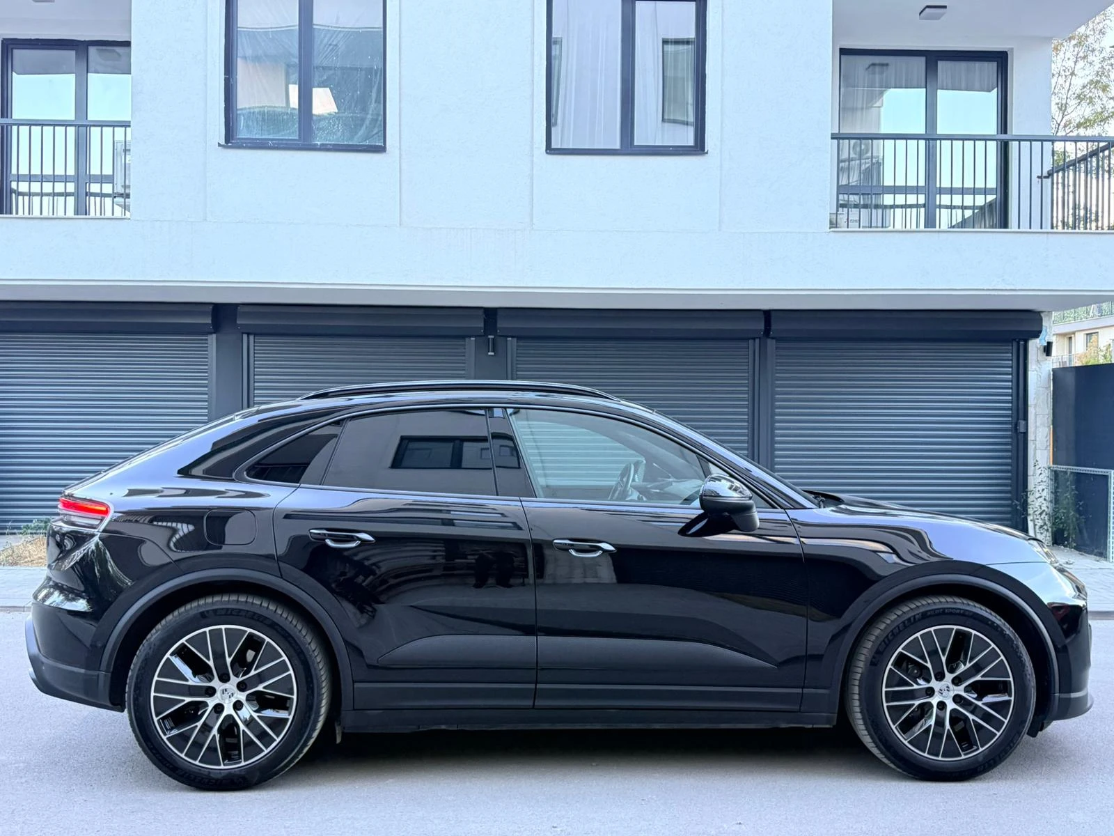 Porsche Macan 4 Electric | Porsche Approved | Sport Chrono | Pan, снимка 5 - Автомобили и джипове - 55992419