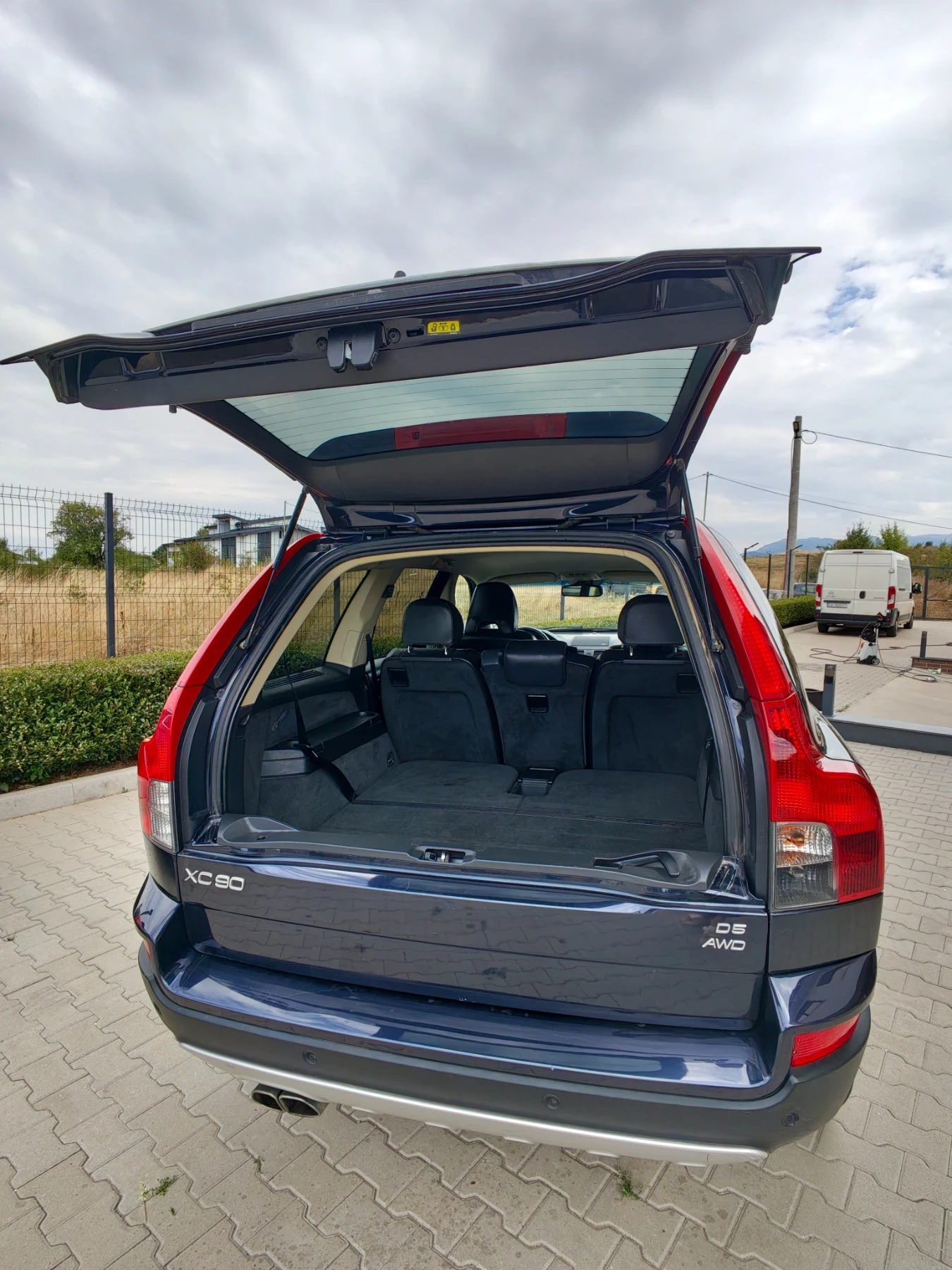 Volvo Xc90, снимка 8 - Автомобили и джипове - 56045879