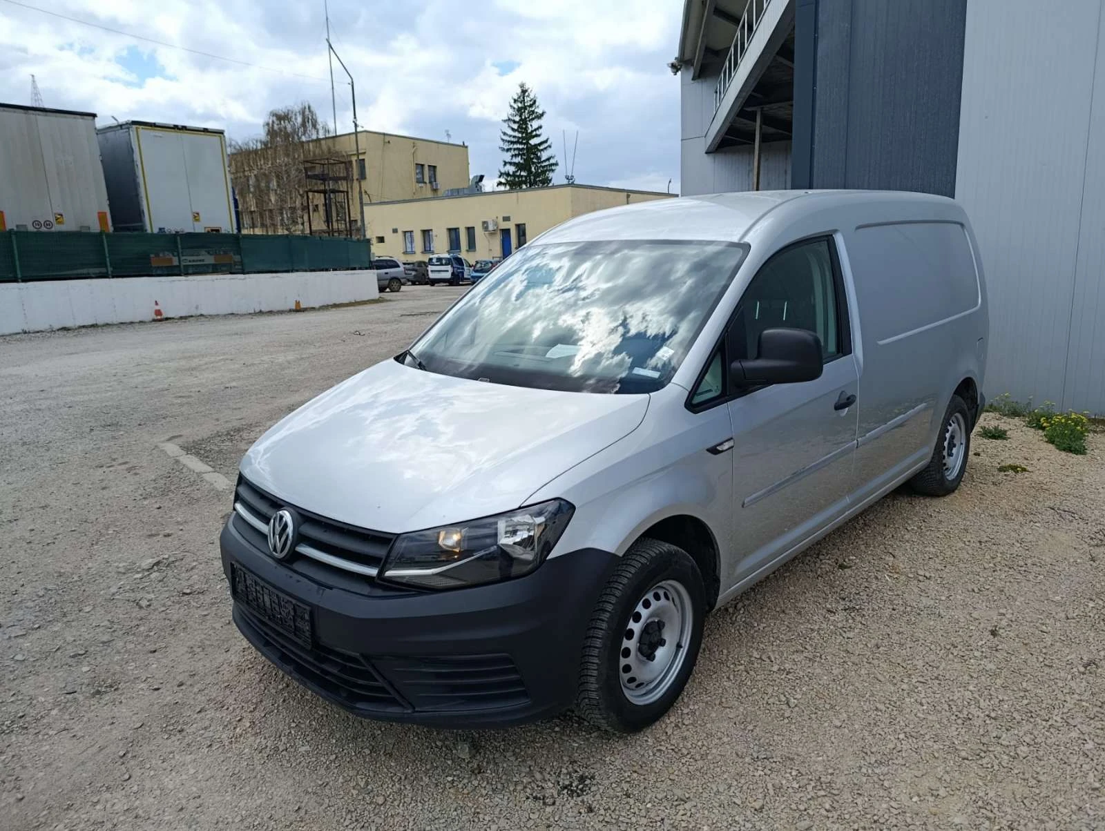 VW Caddy MAXI
