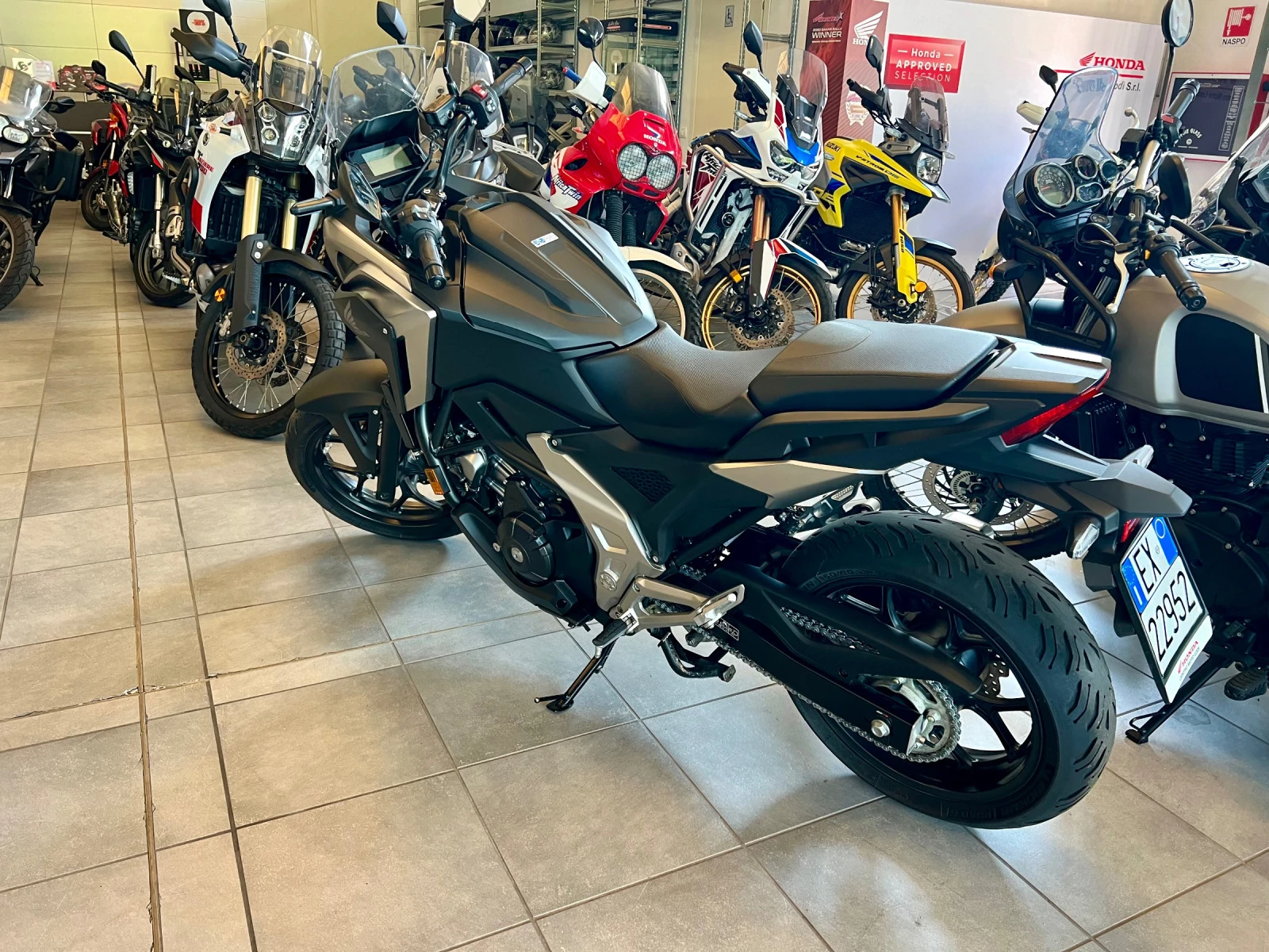 Honda Nc 750X TCS ABS DCT 2021 - 490 лв/месец - изображение 5