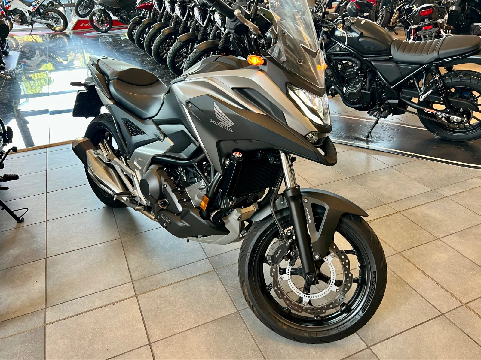 Honda Nc 750X TCS ABS DCT 2021 - 490 лв/месец - изображение 9