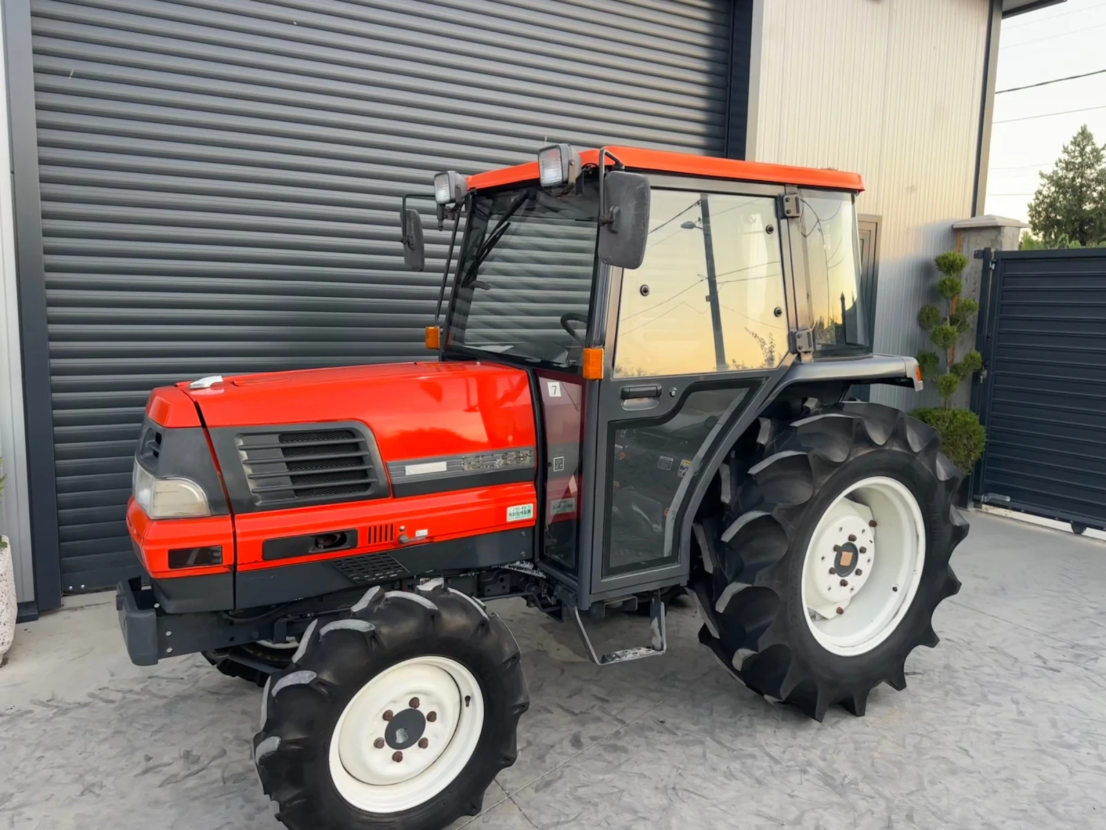 Трактор Kubota GL320 - изображение 3