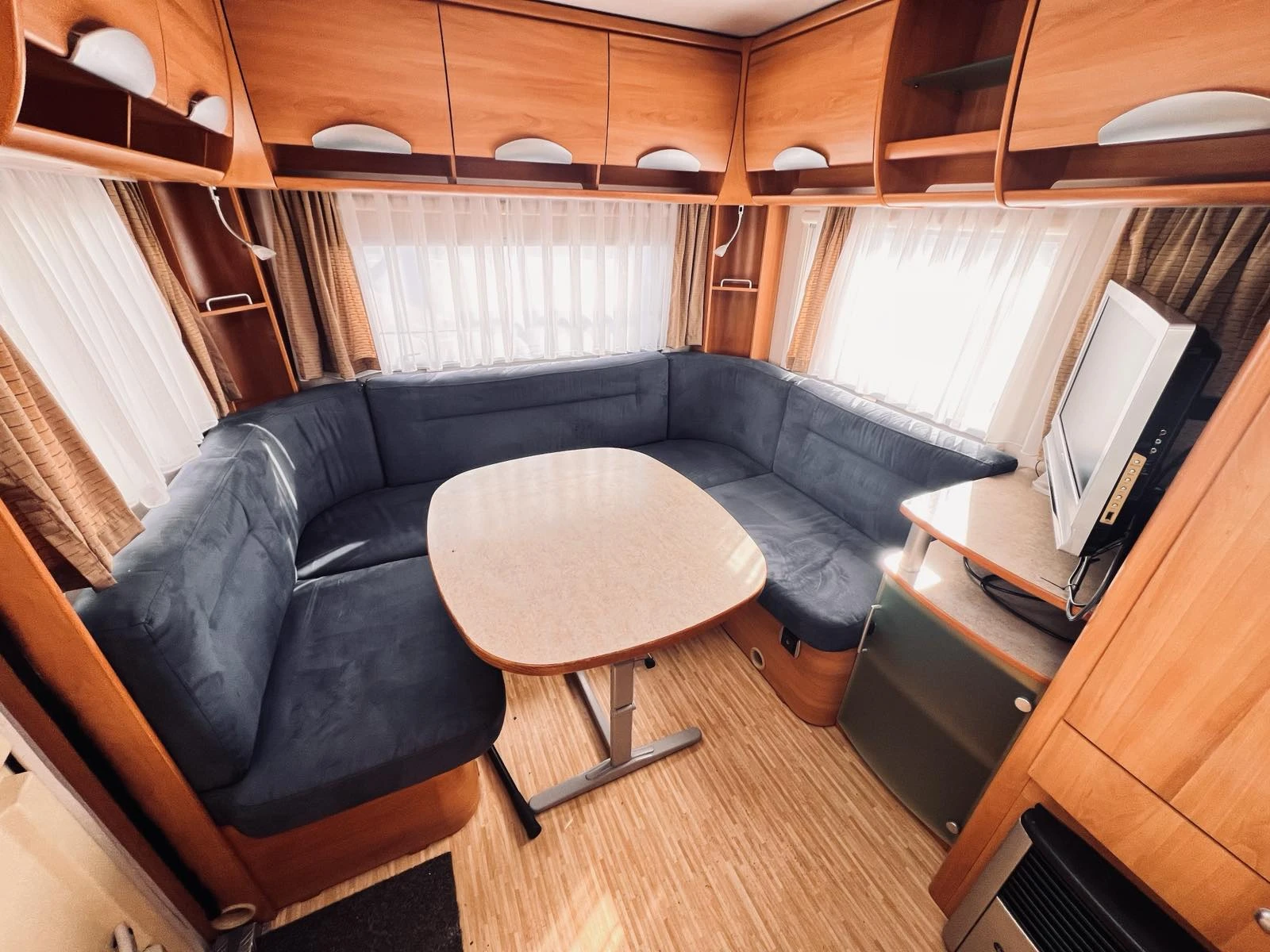 Каравана HYMER / ERIBA HYMER NOVA - изображение 4