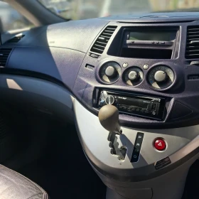 Mitsubishi Grandis 2.4i НА ЧАСТИ, снимка 9