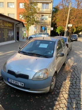 Toyota Yaris 1.0, снимка 1