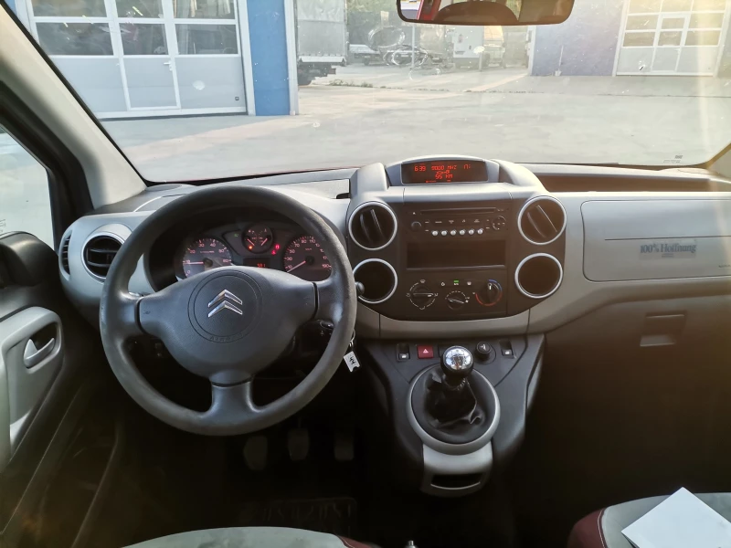 Citroen Berlingo 1.6hdi, снимка 7 - Автомобили и джипове - 47247091