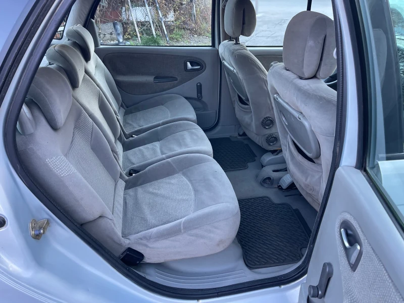 Renault Scenic 1.6 Газ/Бензин, 107 К.с. 2002г., снимка 12 - Автомобили и джипове - 47870074