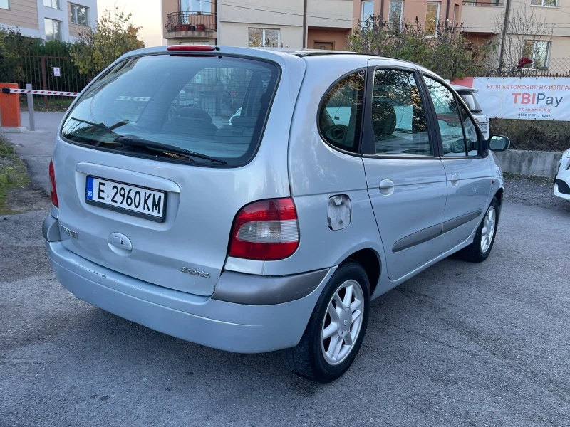 Renault Scenic 1.6 Газ/Бензин, 107 К.с. 2002г., снимка 7 - Автомобили и джипове - 47870074