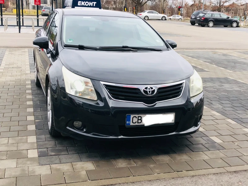 Toyota Avensis 2.2 D4D, снимка 12 - Автомобили и джипове - 48510647