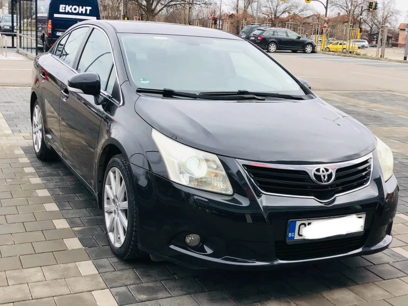 Toyota Avensis 2.2 D4D, снимка 11 - Автомобили и джипове - 48510647