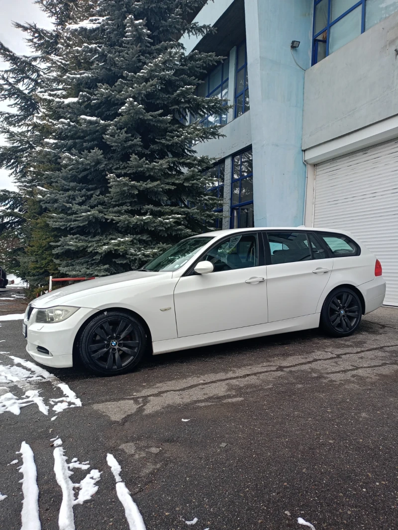 BMW 320, снимка 2 - Автомобили и джипове - 48678316