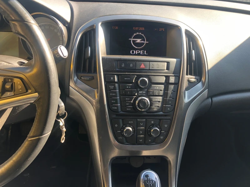 Opel Astra 1.3 cdti кожа клима нави нов внос, снимка 13 - Автомобили и джипове - 50346432