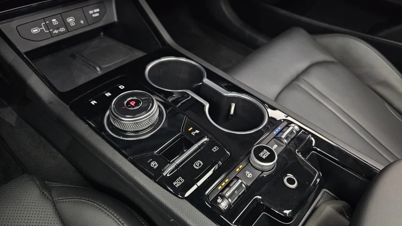 Kia K5 2.0 NOBLESSE autogeorge.com, снимка 9 - Автомобили и джипове - 51903305