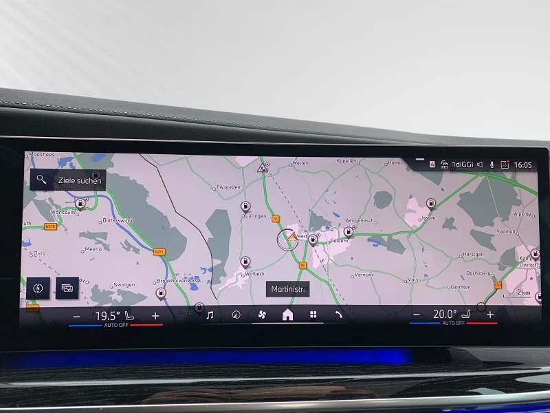 BMW 740 d xDrive SkyLoungeLUFT KeyGO 360 SzH 29Kkm #iCarbg, снимка 13 - Автомобили и джипове - 51995764