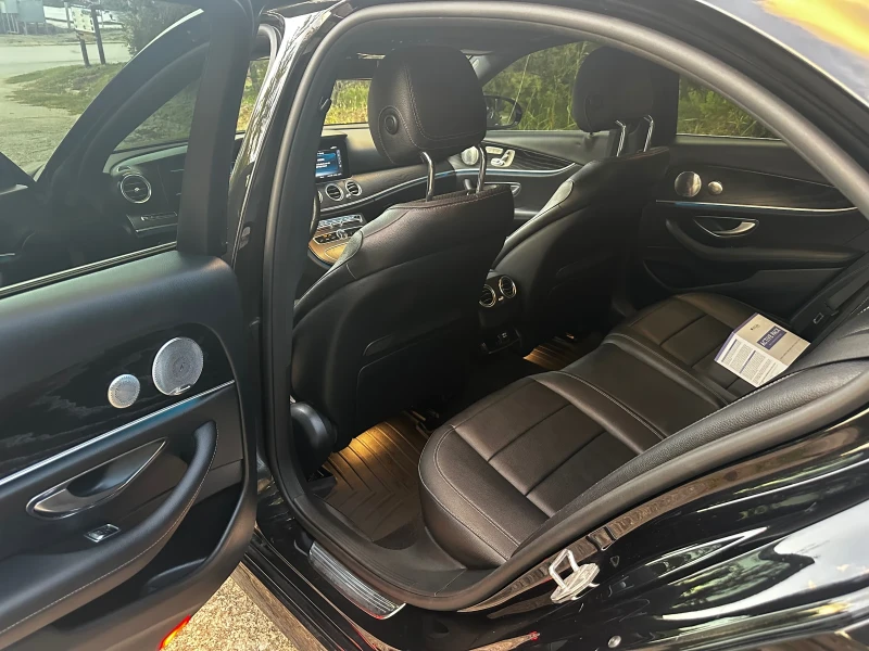 Mercedes-Benz E 400 4Matic AMG line, 156000 км, Dist. MultiBeam, Full, снимка 7 - Автомобили и джипове - 52428148