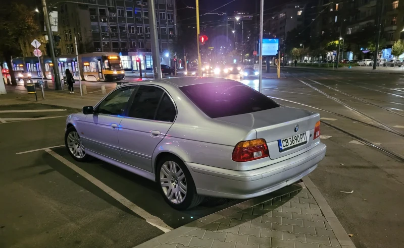 BMW 520, снимка 5 - Автомобили и джипове - 52276698
