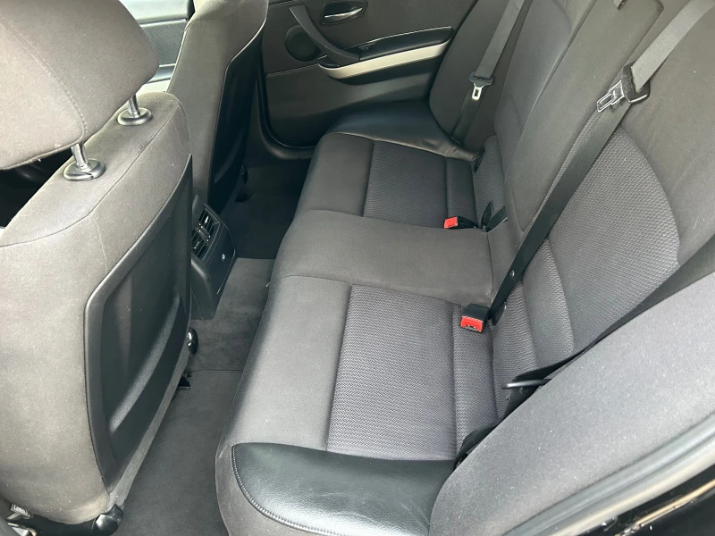 BMW 318 318 D M touring AUTOMATIC/NAVI/KOJA/BI XENON , снимка 11 - Автомобили и джипове - 52842035