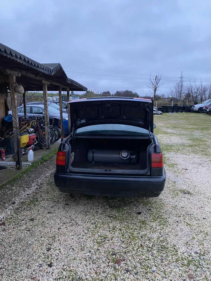VW Passat 1.8  90hp, снимка 5 - Автомобили и джипове - 52902148