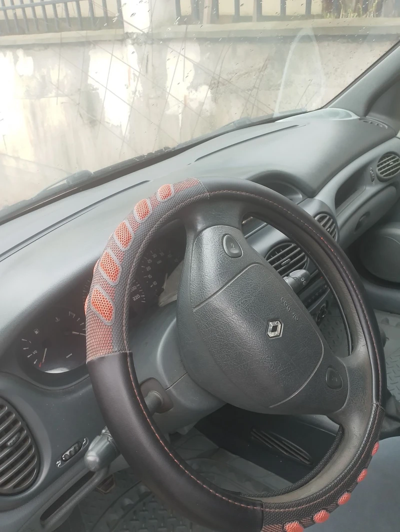 Renault Megane, снимка 5 - Автомобили и джипове - 53141674