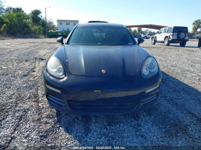 Porsche Panamera * 4  * Basalt Black Metallic (CARFAX), снимка 2 - Автомобили и джипове - 49326289