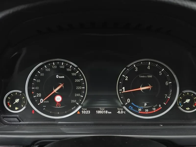 BMW 528 i, снимка 8 - Автомобили и джипове - 53856870