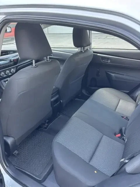 Toyota Corolla 1.3 VVT-I 100 hp MT6 EURO5, снимка 7 - Автомобили и джипове - 55220854