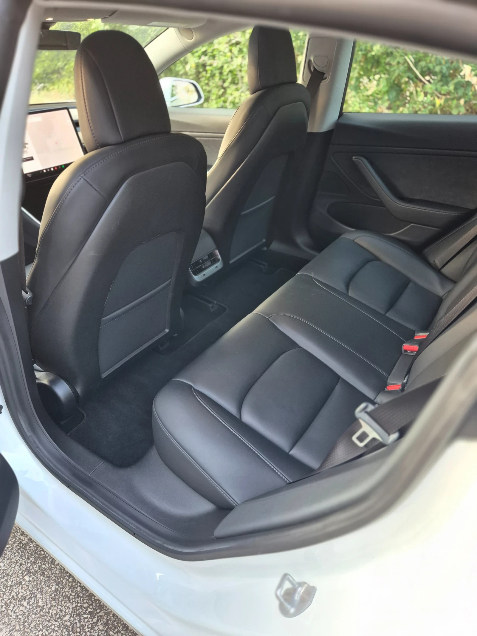 Tesla Model 3 Long Range/Dual Motor/166хил км. - изображение 9