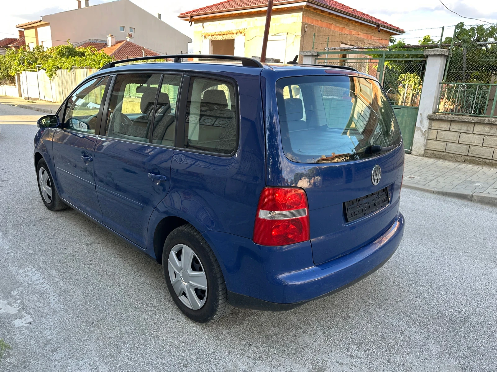 VW Touran 2.0 tdi BPW - изображение 4