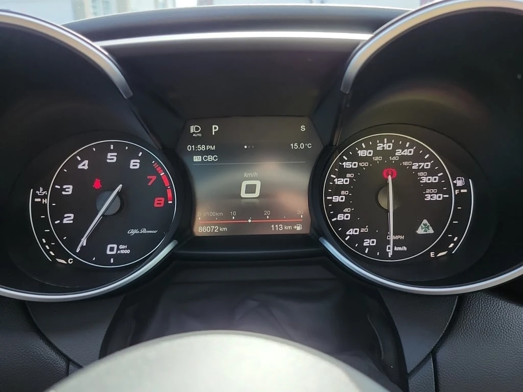 Alfa Romeo Giulia * QUADRIFOGLIO * CARFAX * БЕЗ ПЪРВОНАЧАЛНА ВНОСКА - изображение 9