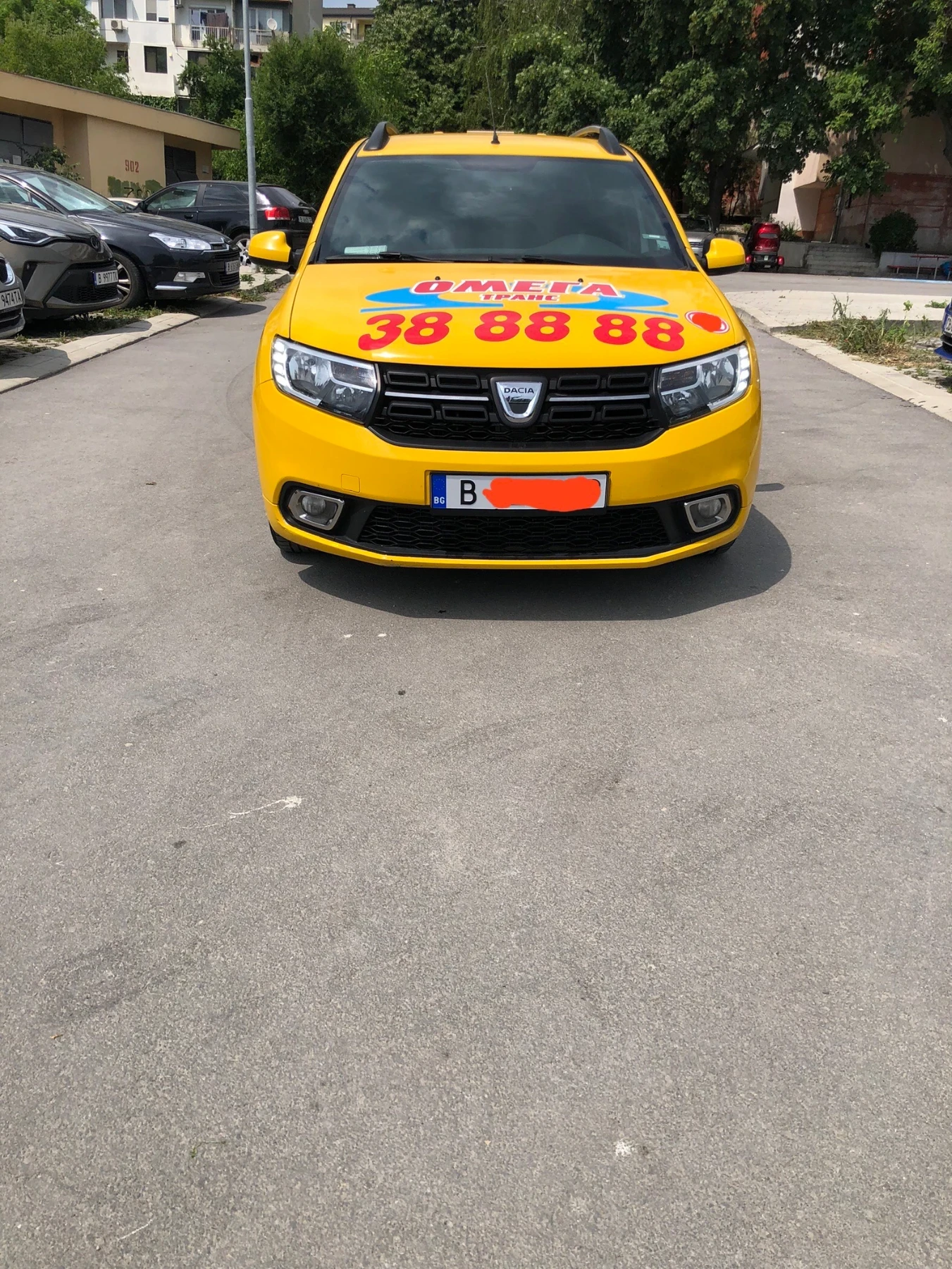 Dacia Logan 1.5d, снимка 3 - Автомобили и джипове - 54006442