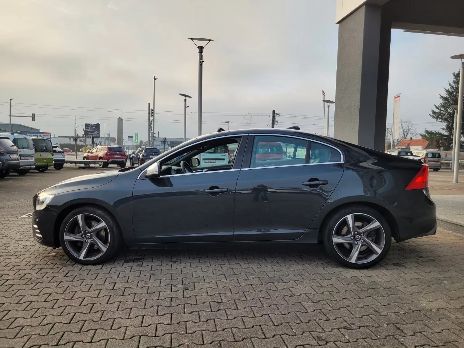Volvo S60 3.0Т Редови 6 цилиндъра 305к.с, снимка 8 - Автомобили и джипове - 54283607