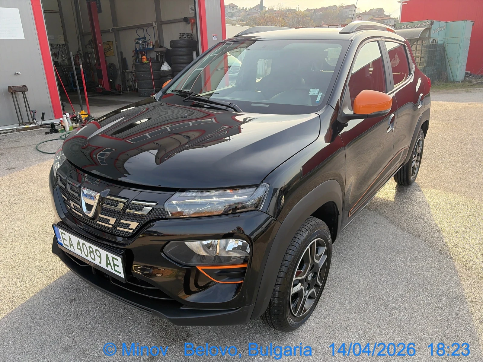 Dacia Spring, снимка 2 - Автомобили и джипове - 54316108