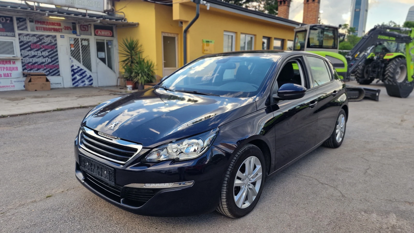 Peugeot 308 1.6i Active Нави хендсфри парктроник лед