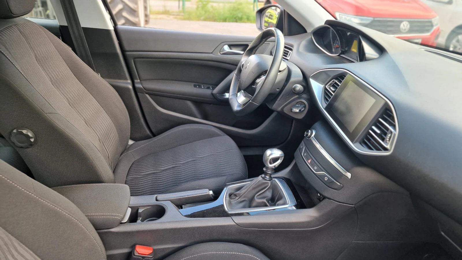 Peugeot 308 1.6i Active Нави хендсфри парктроник лед, снимка 11 - Автомобили и джипове - 54570406