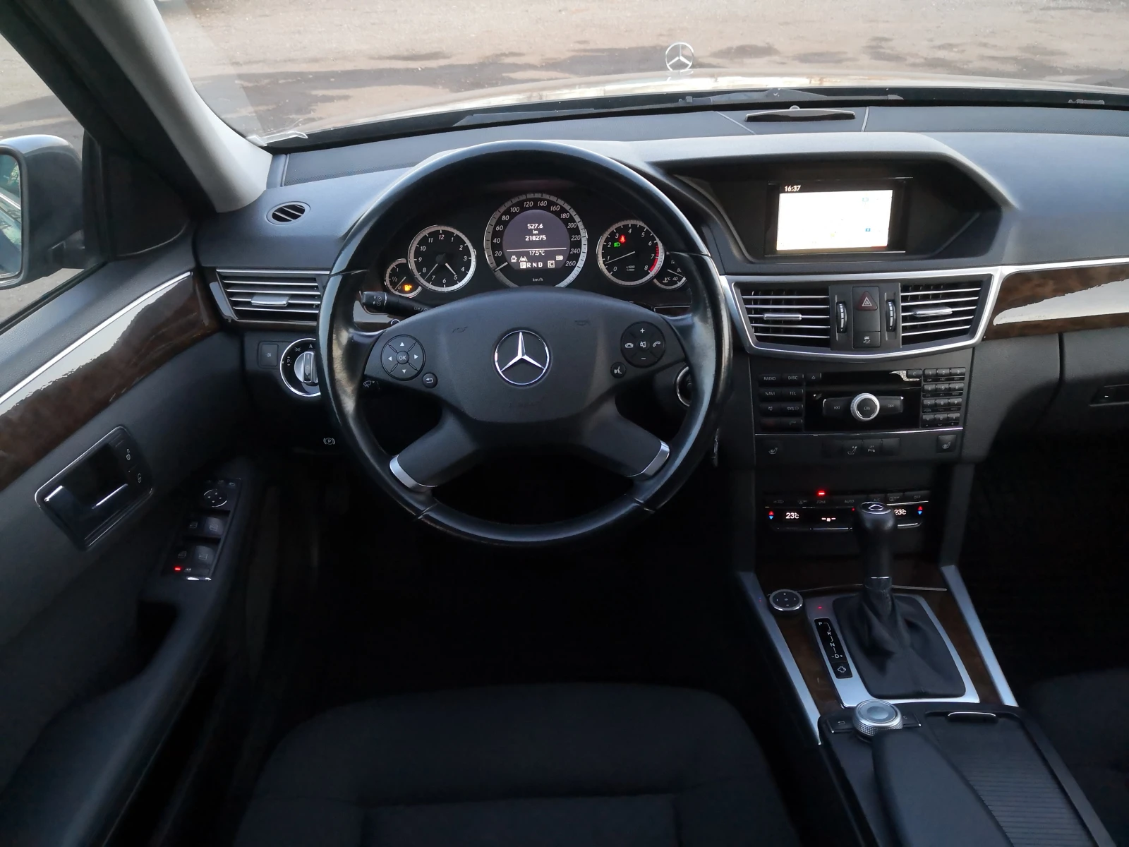 Mercedes-Benz E 200 i 184k.c. Euro 5, снимка 6 - Автомобили и джипове - 54932957
