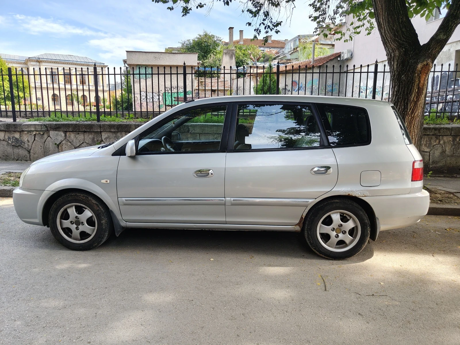 Kia Carens �� | Mobile.bg � ����������� 3