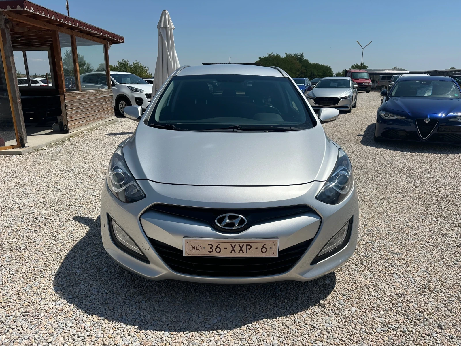Hyundai I30 1.6gdi 135кс Навигация, снимка 8 - Автомобили и джипове - 55686796