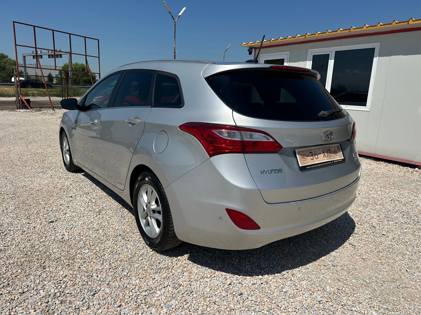 Hyundai I30 1.6gdi 135кс Навигация, снимка 3 - Автомобили и джипове - 55686796