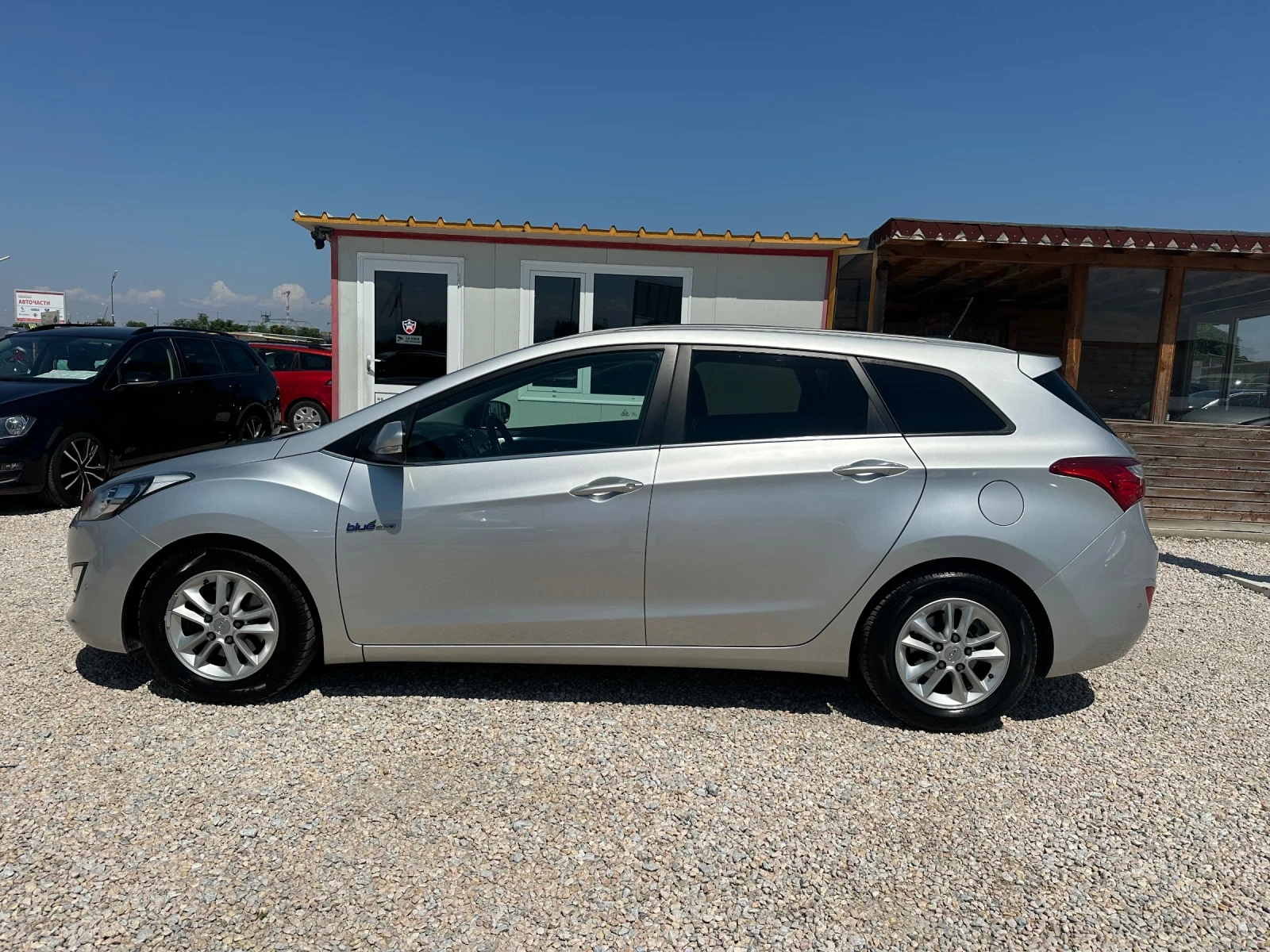 Hyundai I30 1.6gdi 135кс Навигация, снимка 2 - Автомобили и джипове - 55686796