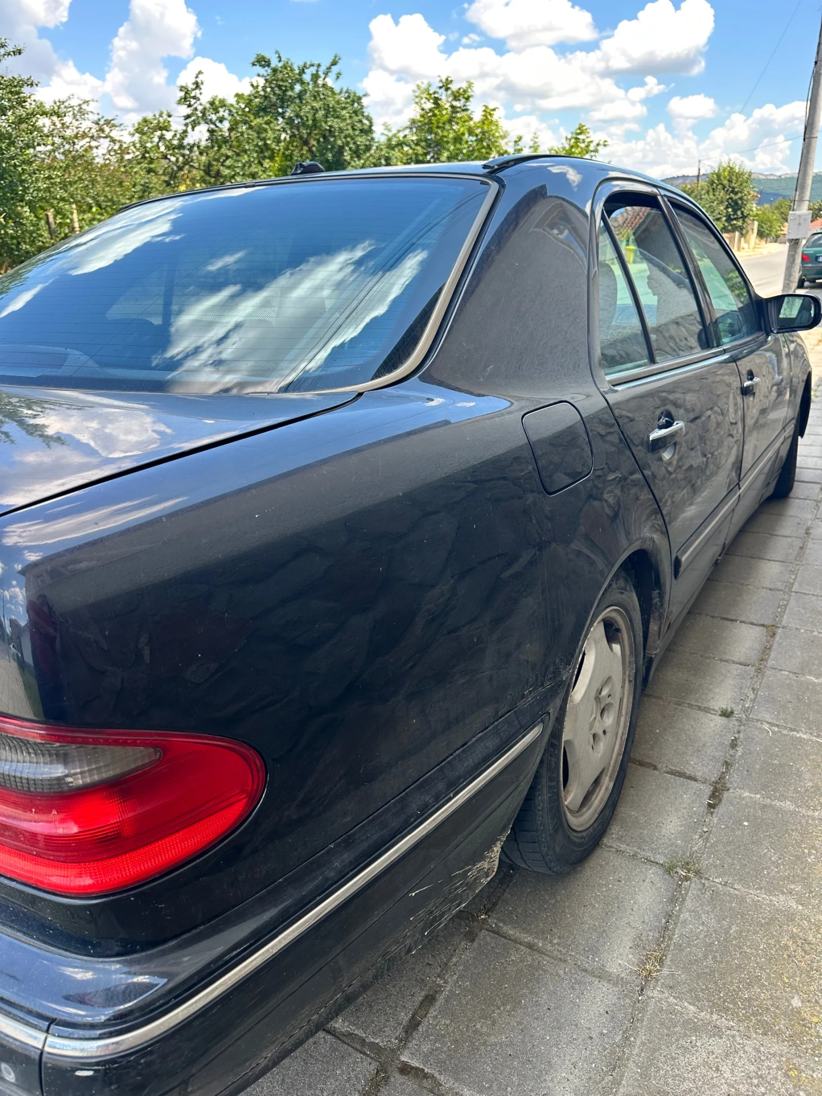 Mercedes-Benz E 320, снимка 6 - Автомобили и джипове - 55738276