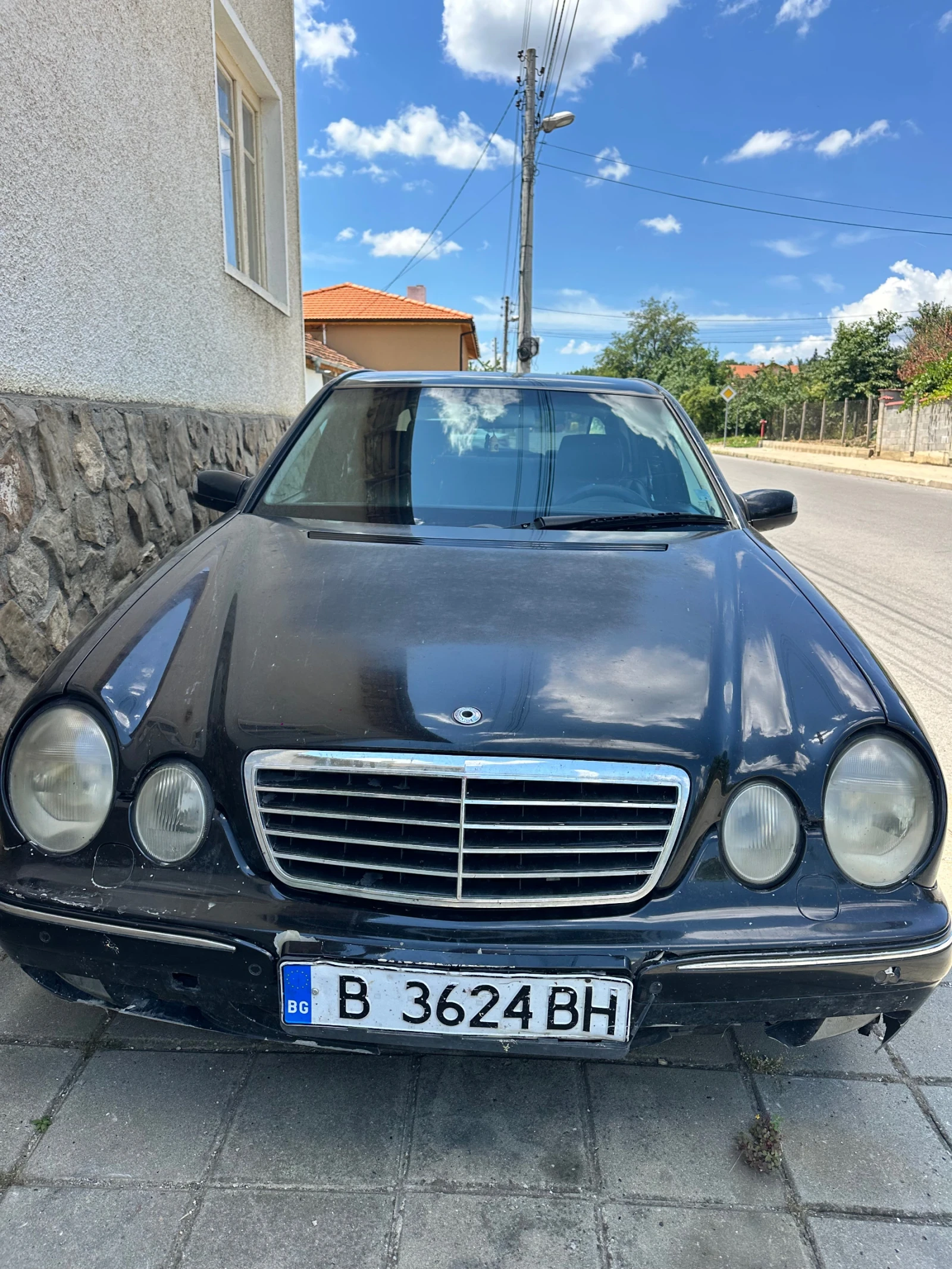 Mercedes-Benz E 320