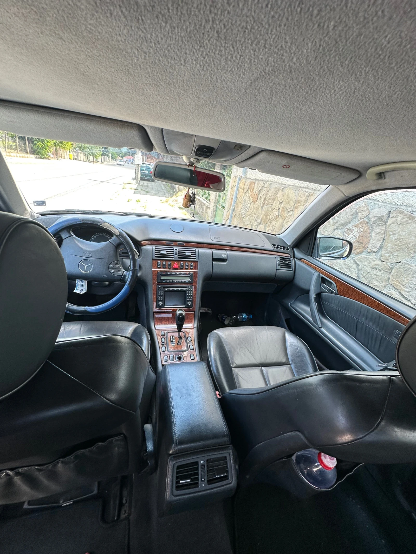 Mercedes-Benz E 320, снимка 3 - Автомобили и джипове - 55738276