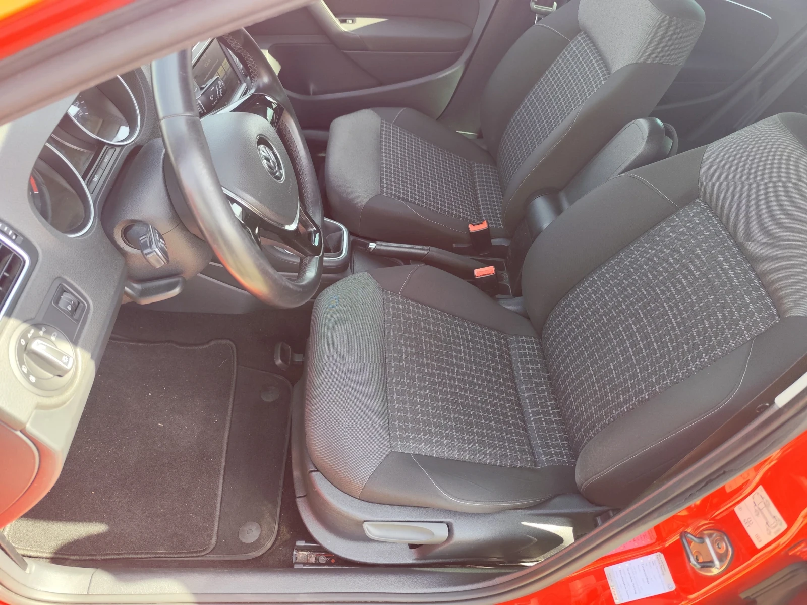 VW Polo 1.0 MPi   ЕВРО 6 УНИКАТ, снимка 5 - Автомобили и джипове - 55956772