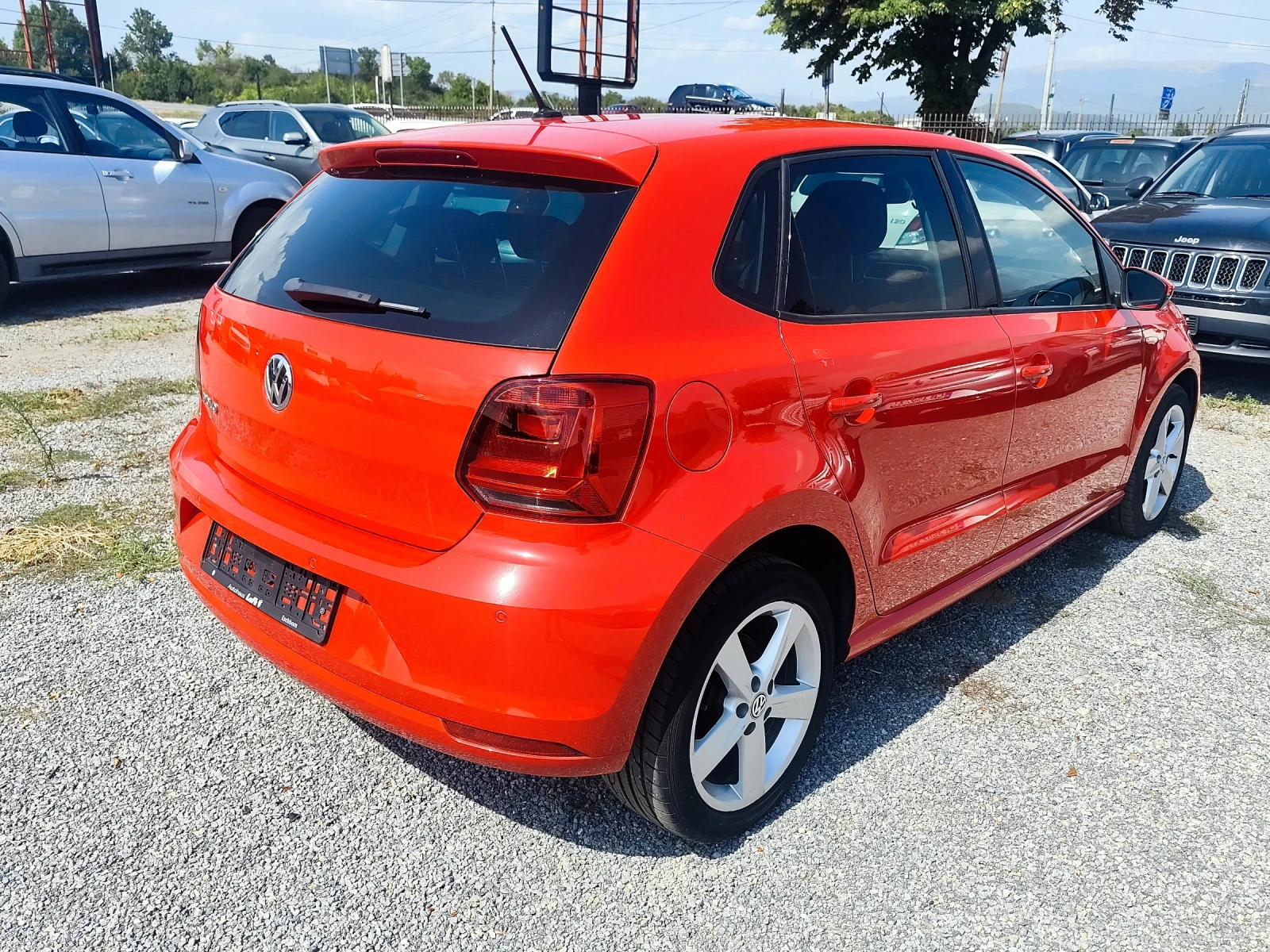 VW Polo 1.0 MPi   ЕВРО 6 УНИКАТ, снимка 3 - Автомобили и джипове - 55956772