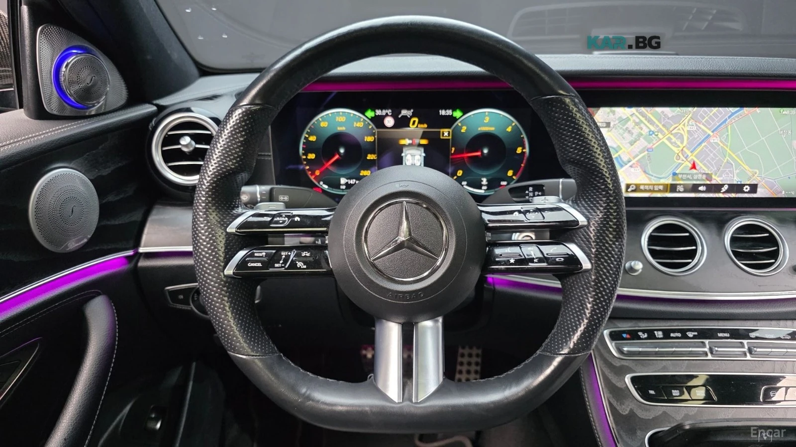 Mercedes-Benz E 220 4MATIC* AMG* ПОДГРЕВ* ОБДУХВАНЕ* ПАНО* 360* HUD* , снимка 12 - Автомобили и джипове - 56008136